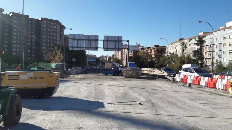 Recrecido con hormigón ligero en puente de la A3