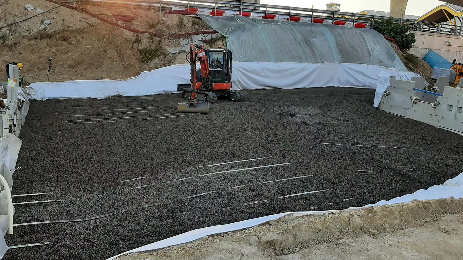 El terraplén aligerado sobre túneles para acceso a la nueva Estación de autobueses en aeropuerto (Madrid)